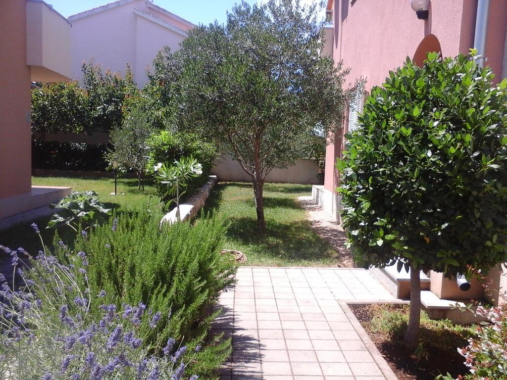 Apartments Danica Vodice Eksteriør bilde