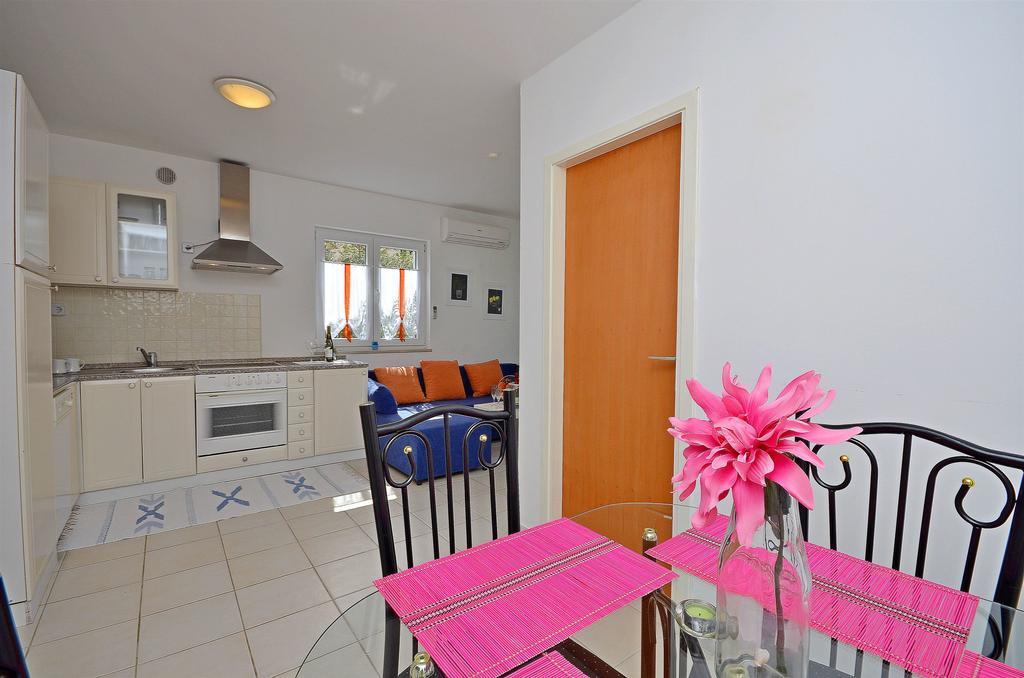 Apartments Danica Vodice Eksteriør bilde